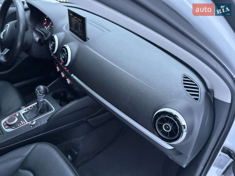Хэтчбек Audi A3 2015 в Киеве фото 89 Хэтчбек Audi A3 2015 в Киеве