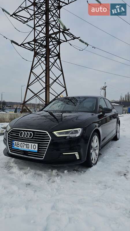 2016 Audi A3, VIN WAUZZZ8V0HA033875:plate — фото 1 (autoria)