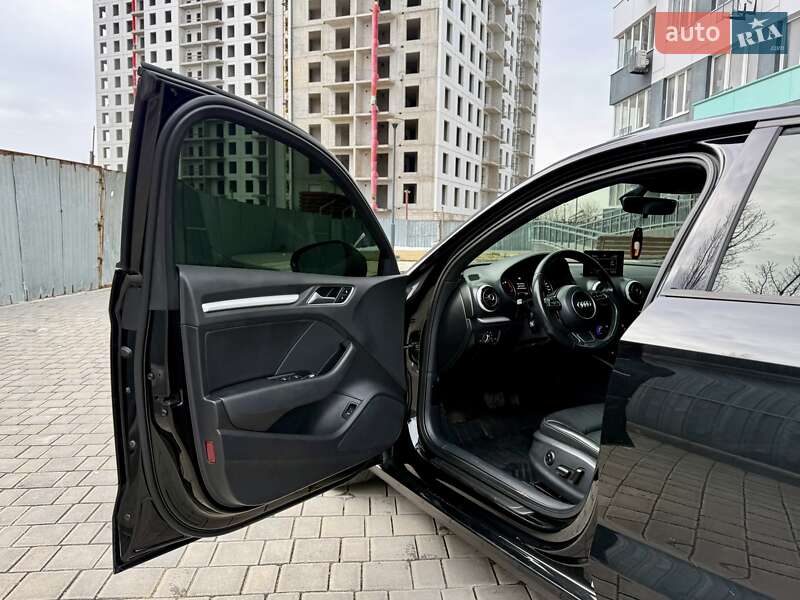 Седан Audi A3 2016 в Одессе