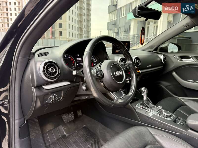 Седан Audi A3 2016 в Одессе