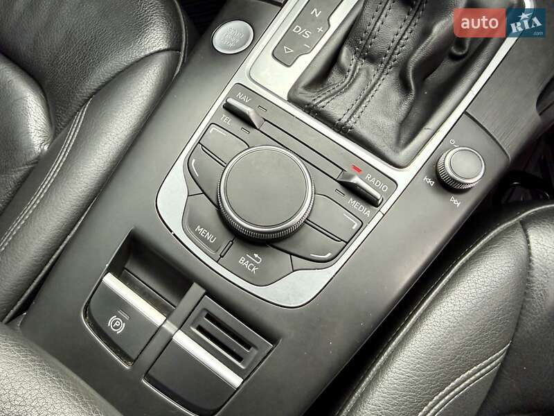 Седан Audi A3 2016 в Одессе