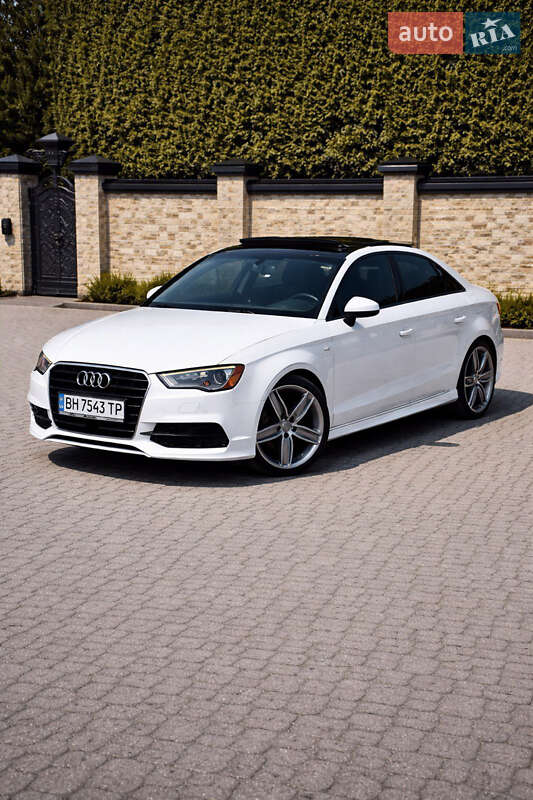 Седан Audi A3 2015 в Одессе