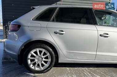 Хэтчбек Audi A3 2015 в Киеве