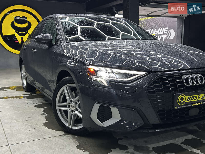 Седан Audi A3 2024 в Чернівцях