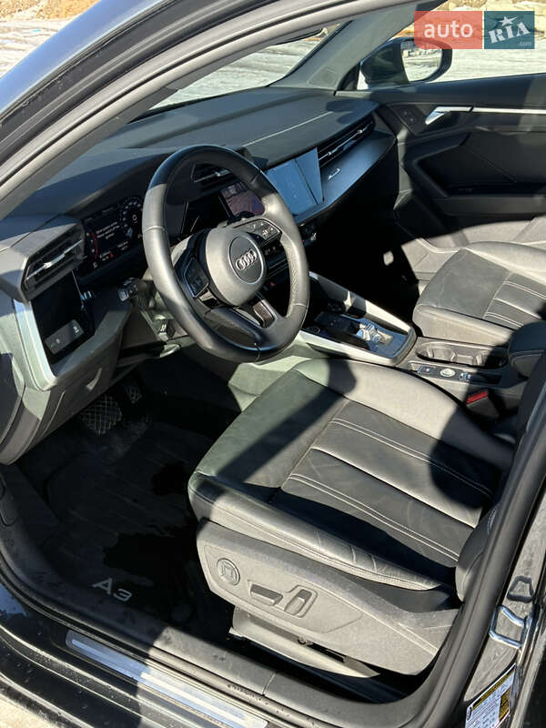 Седан Audi A3 2022 в Киеве