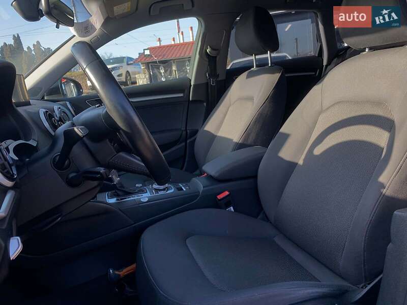 Хэтчбек Audi A3 2016 в Виннице