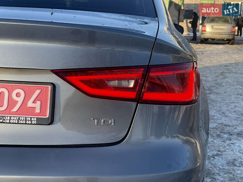 Седан Audi A3 2015 в Полтаве