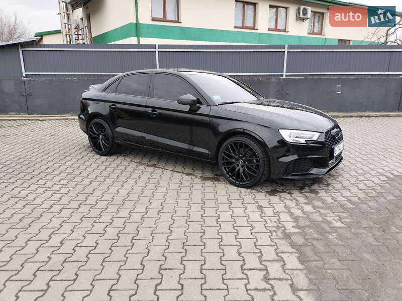 Седан Audi A3 2016 в Львове