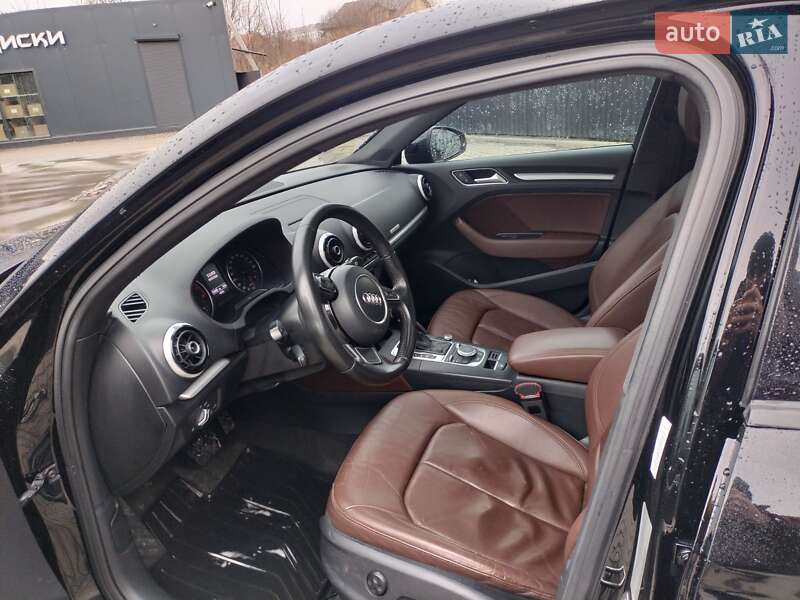 Седан Audi A3 2016 в Львове