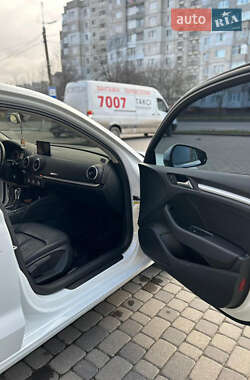 Седан Audi A3 2014 в Хмельницком