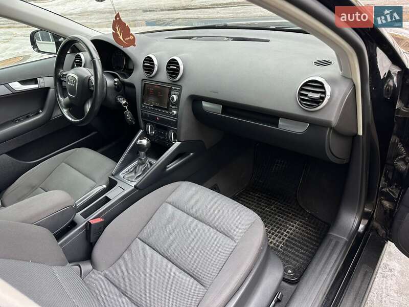 Хетчбек Audi A3 2011 в Києві фото 20 Хетчбек Audi A3 2011 в Києві