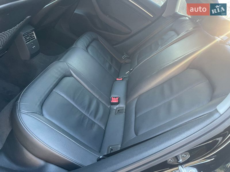 Седан Audi A3 2018 в Гнівані