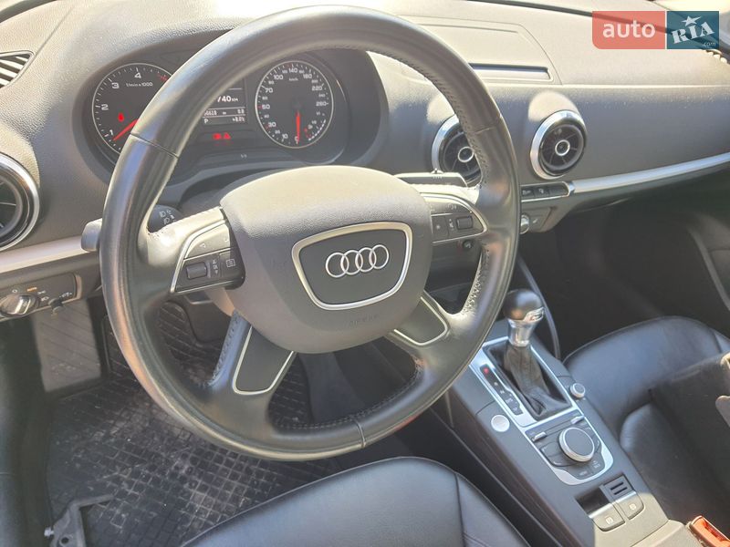 Седан Audi A3 2016 в Одессе
