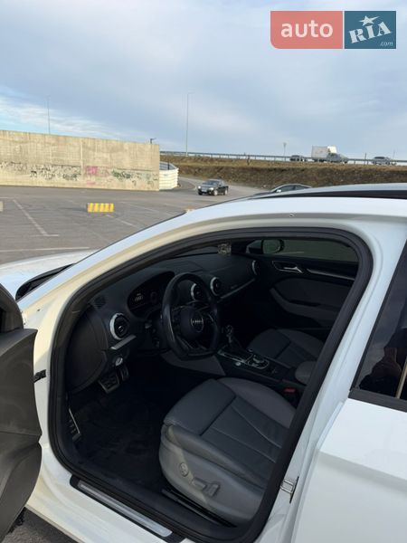 Седан Audi A3 2018 в Львове