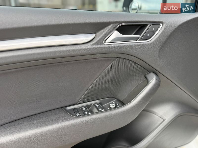 Седан Audi A3 2013 в Кропивницькому