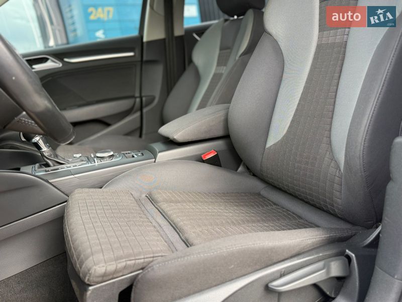 Седан Audi A3 2013 в Кропивницькому
