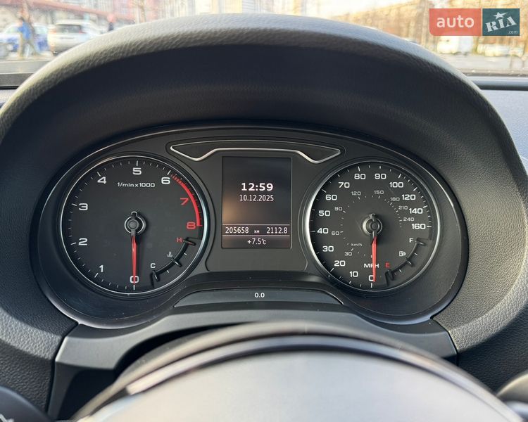 Седан Audi A3 2014 в Києві