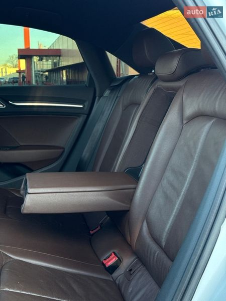 Седан Audi A3 2015 в Києві