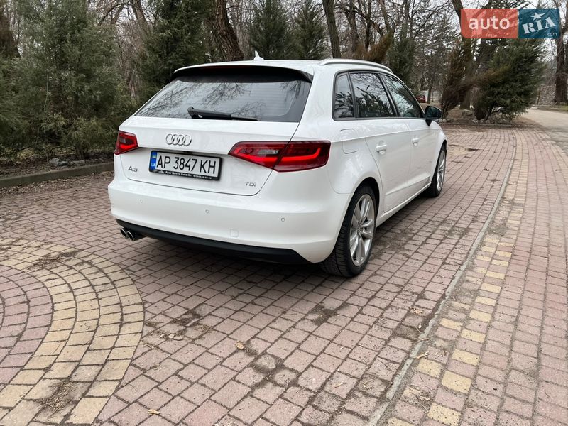 Хетчбек Audi A3 2016 в Запоріжжі