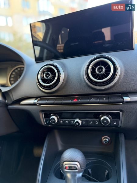 Седан Audi A3 2014 в Вінниці