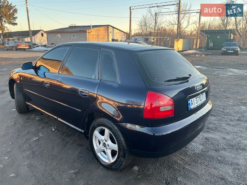 Хетчбек Audi A3 1999 в Погребище