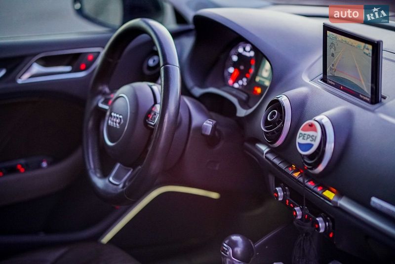 Седан Audi A3 2015 в Одессе