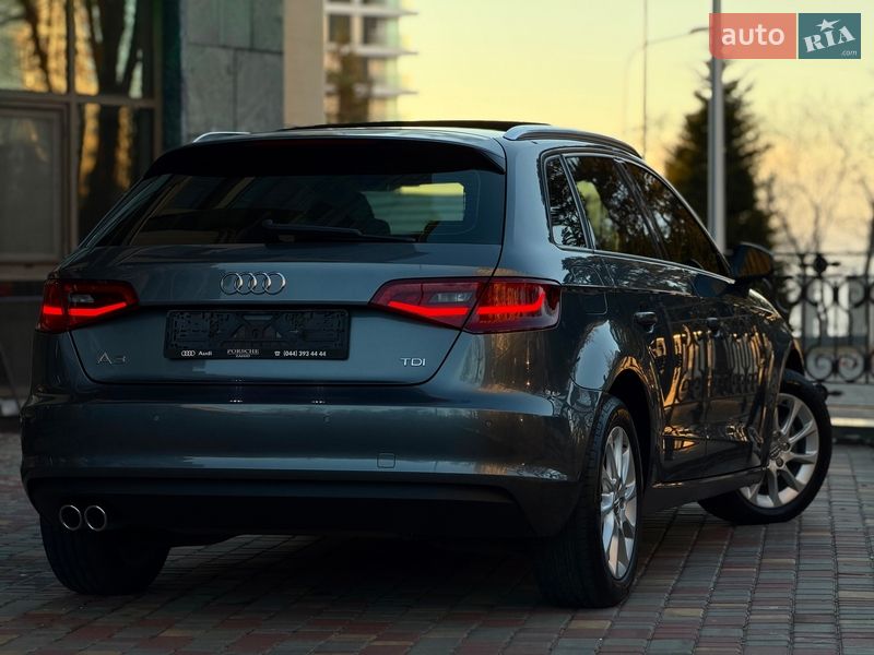 Хетчбек Audi A3 2016 в Одесі