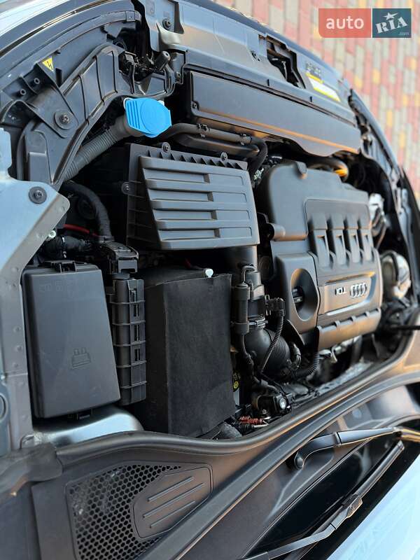 Хетчбек Audi A3 2016 в Одесі