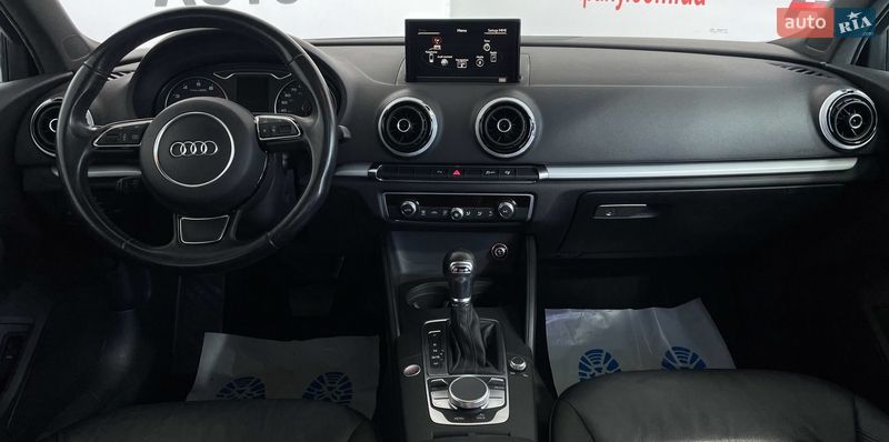 Седан Audi A3 2016 в Львові