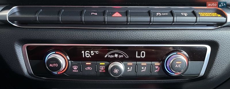 Седан Audi A3 2016 в Львові