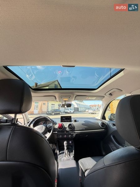 Седан Audi A3 2016 в Ужгороді