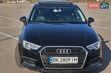 Седан Audi A3 2014 в Ровно