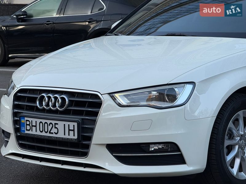 Хэтчбек Audi A3 2014 в Одессе