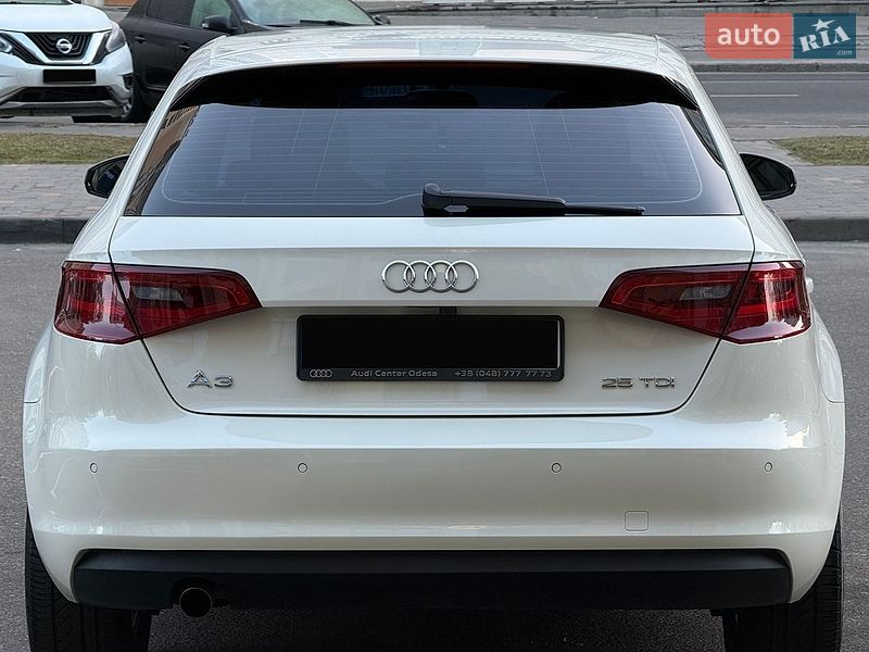 Хэтчбек Audi A3 2014 в Одессе