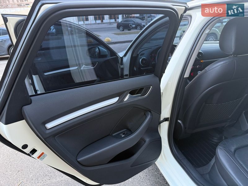 Хэтчбек Audi A3 2014 в Одессе