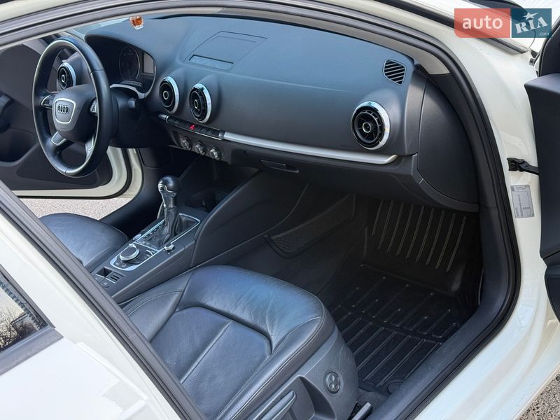 Хэтчбек Audi A3 2014 в Одессе