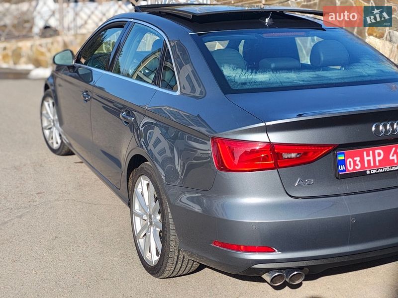 Седан Audi A3 2015 в Ровно