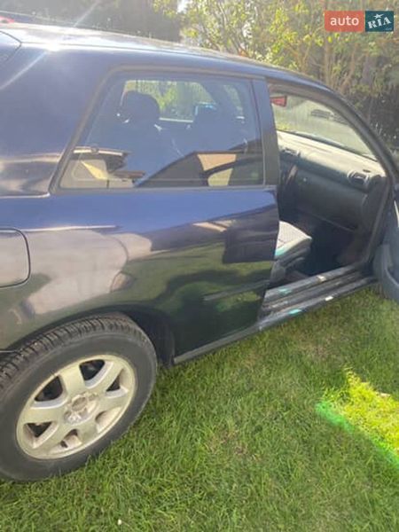 Хетчбек Audi A3 1998 в Маневичах