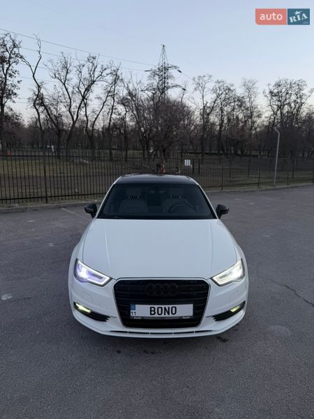 Седан Audi A3 2015 в Днепре