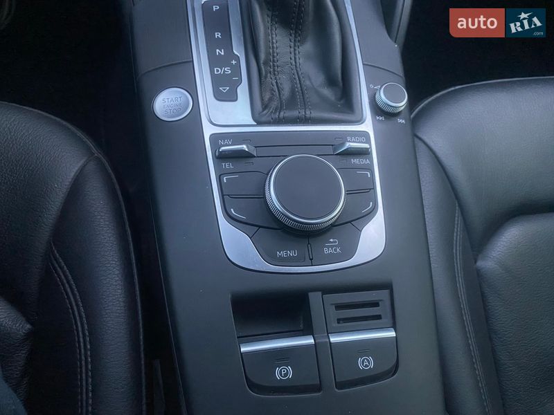 Седан Audi A3 2016 в Дніпрі
