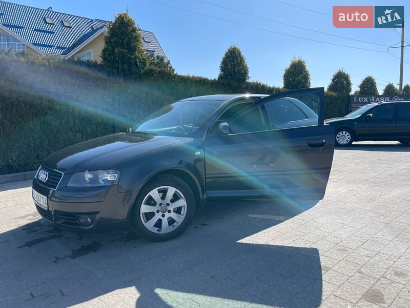 Хэтчбек Audi A3 2003 в Долине