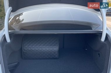 Седан Audi A3 2018 в Днепре