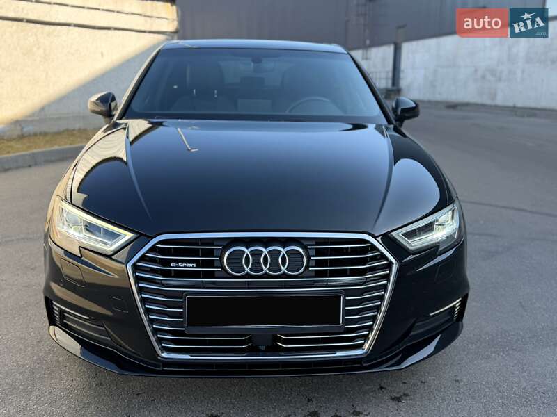 Хетчбек Audi A3 2018 в Києві