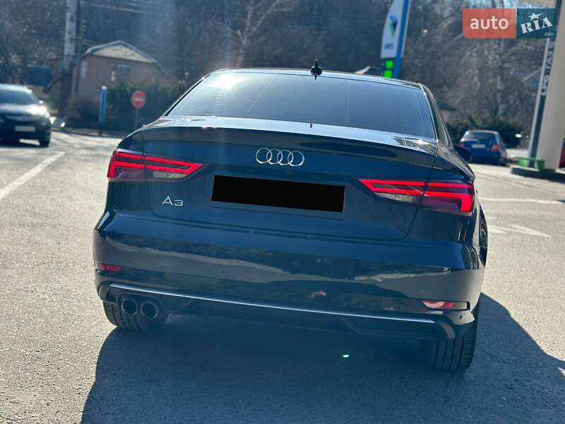 Седан Audi A3 2017 в Полтаве