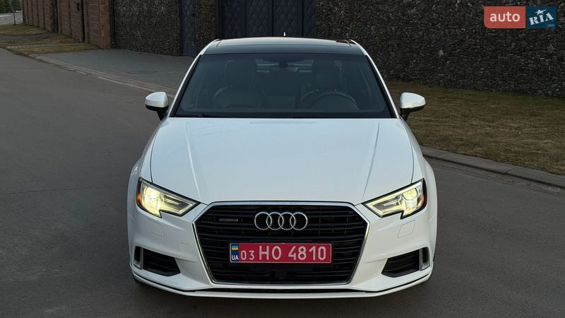 Седан Audi A3 2017 в Луцке