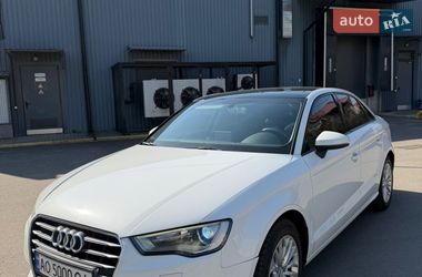 Седан Audi A3 2016 в Ужгороде