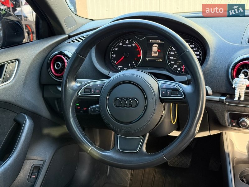 Седан Audi A3 2015 в Львове