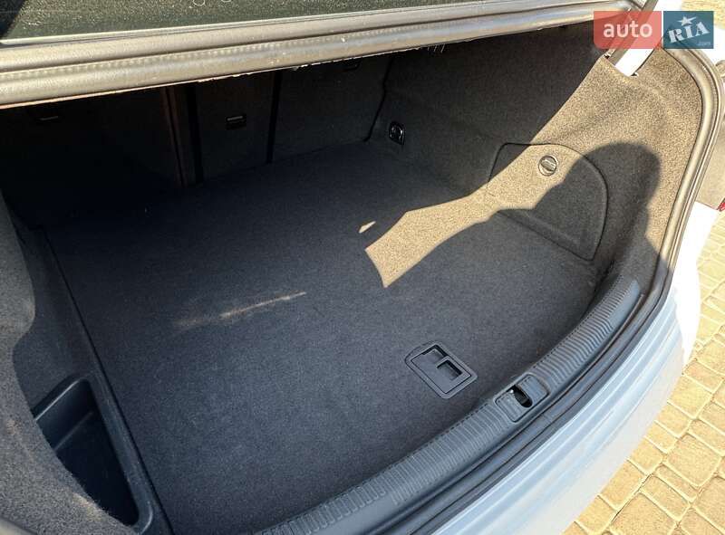 Седан Audi A3 2018 в Харькове
