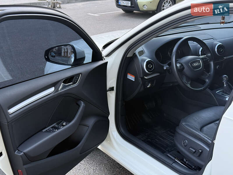 Хэтчбек Audi A3 2014 в Одессе