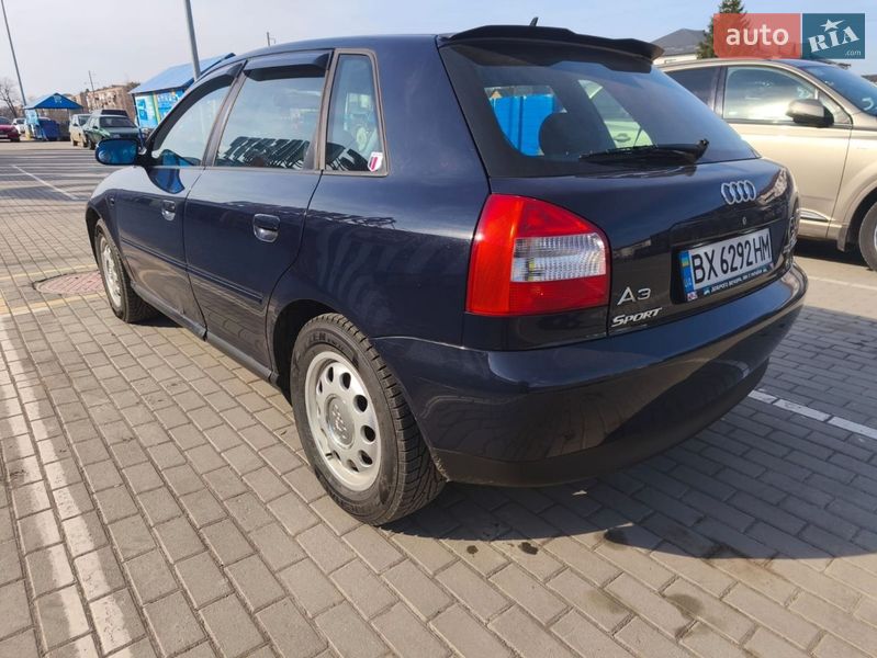 Хэтчбек Audi A3 2001 в Славуте